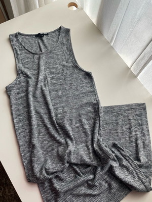 Maxi grey ribbed knit dress XL used from TALLY WEIJL