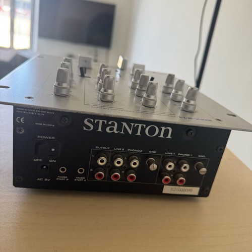 DJ mixer Stanton SMX-211 used without power supply