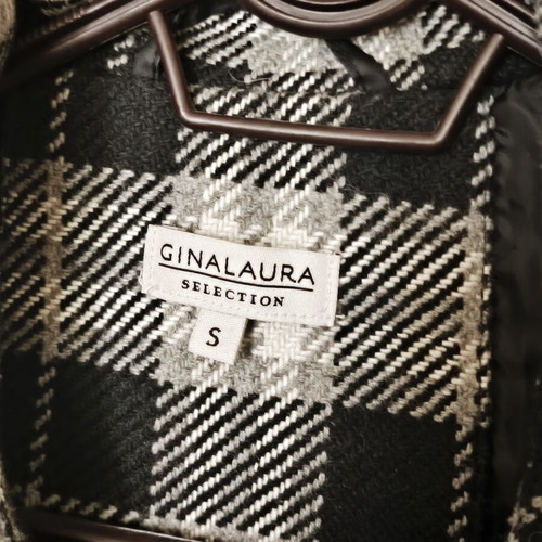 Gina Laura women's coat like new, black and white