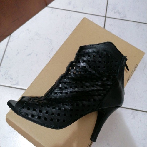 Leather ankle boots used, Greek made, black, size 37