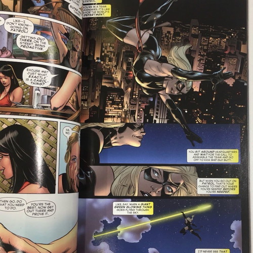 Ms. Marvel Best of the Best comic book in English in excellent condition