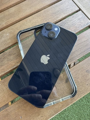 iPhone 14 128 GB smartphone