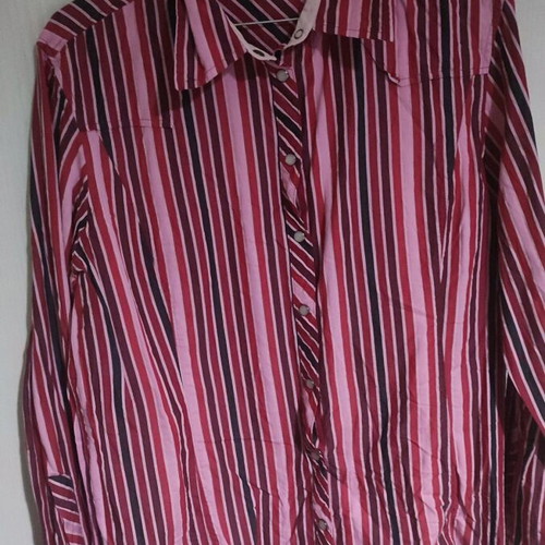 Women's shirt size L like new