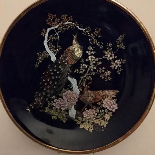 Decorative porcelain wall plate like new