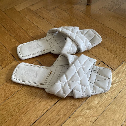 Zara flat sandals white beige size 39