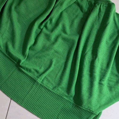 Benetton green wool cardigan like new, size M