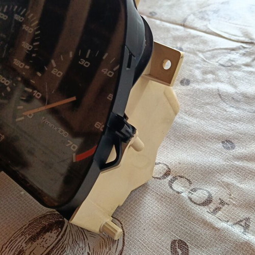 VW Passat 92 dashboard used with visible wear and scratches