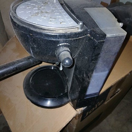 Espresso Izzy coffee maker like new