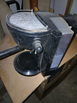 Espresso Izzy coffee maker like new