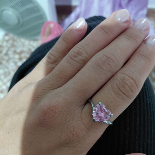 Ring with pink heart stone like new