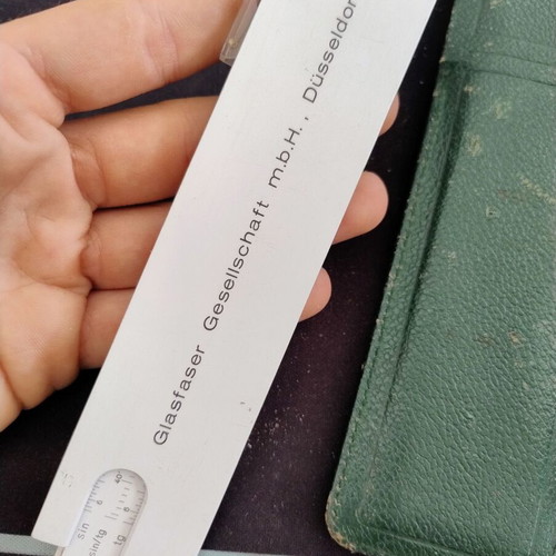 Logarithmic rule like new, with case