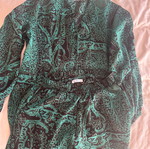 SheX set lightweight for all seasons like new, green