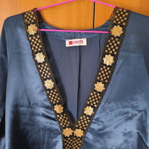 Garantie satin blouse like new, blue, set of 2 pieces
