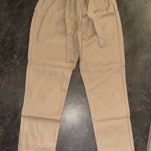 Elastic leather-look pants like new, beige