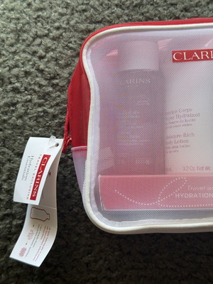 Clarins Head-To-Toe Moisturizing Essentials Set