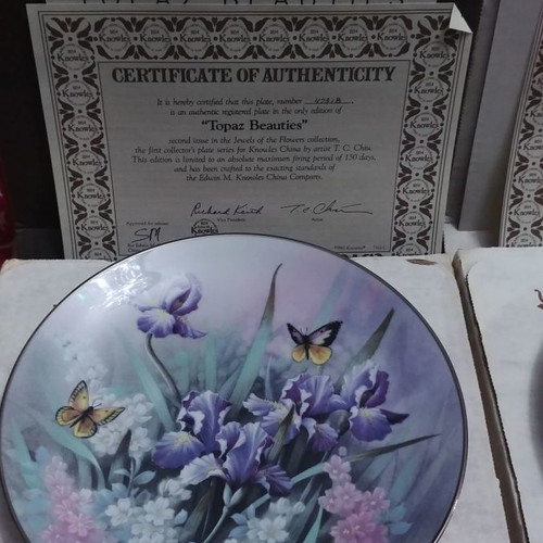 Bradex plate set 4 pcs new, E.M. Knowles Jewels of the Flowers porcelain 1991
