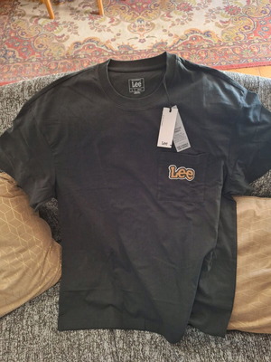 Lee T shirt new, loose fit, size L to XXL, black