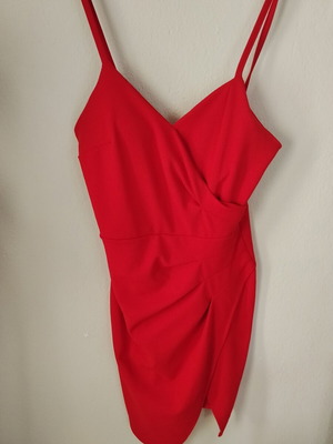 Red Pin Up dress like new, size L