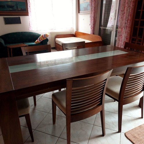 Solid wood dining set with 6 chairs like new, sandblasted glass