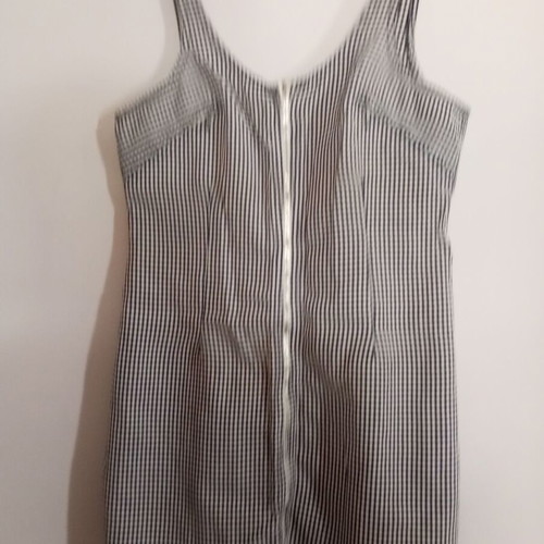 Women's dress with front zipper, white and gray