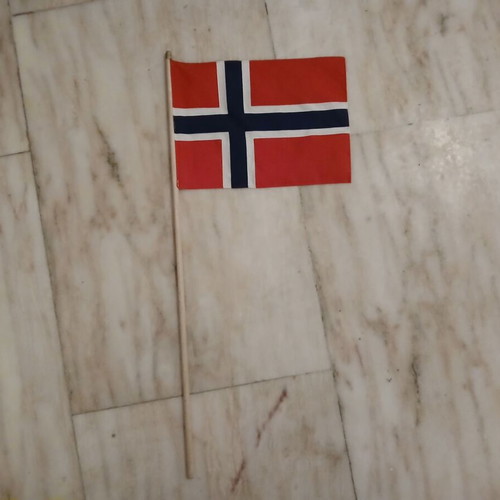 Norwegian Flag like new, 26x20 cm with 65 cm pole
