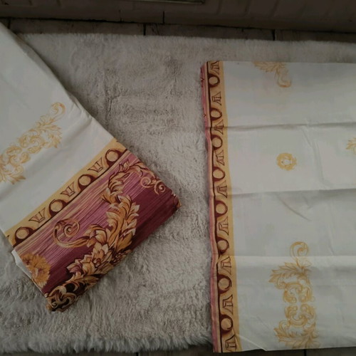 Bed sheets new with top sheet, bottom sheet and pillowcases