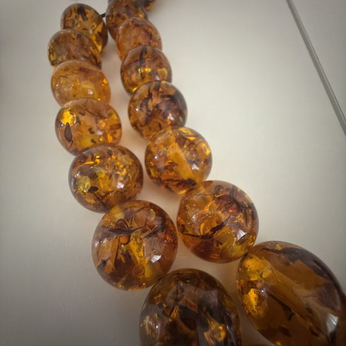 Vintage tabletop komboloi used, amber resin 50cm