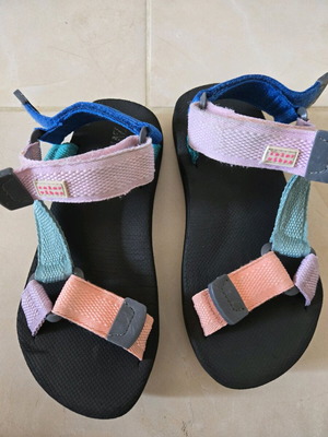 Zara kids platform sandals used size 33