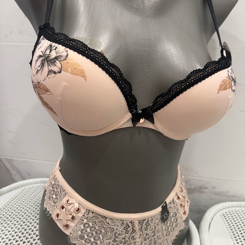 Women's lingerie new, bra 34B/75B and half panties XS/S, beige