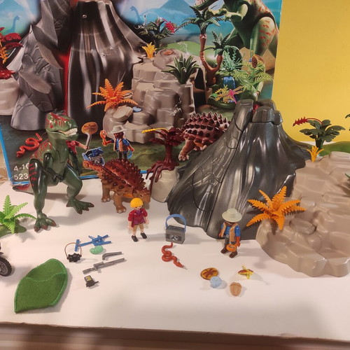 Playmobil Dinos Volcano Set 5230 like new with extra explorer gift