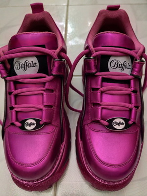 Buffalo Vegan Metallic Napa Sneakers Size 39 Like New Hot Pink