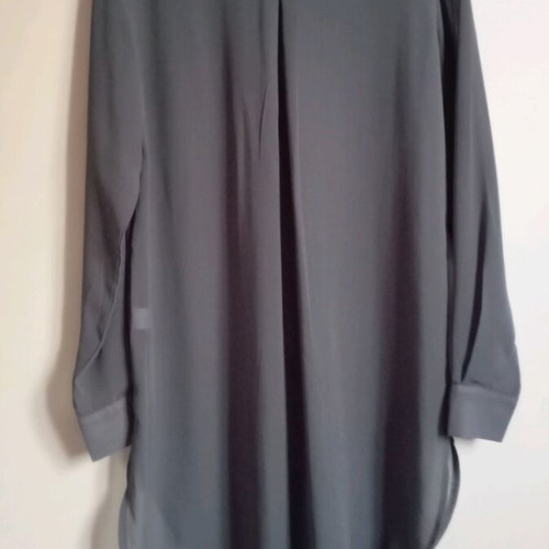 Tunic shirt gray like new, comfortable for sizes S to L