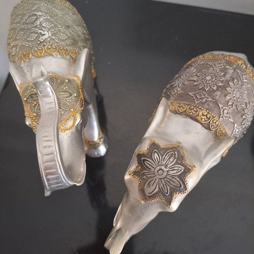 Two Indian decorative elephants like new