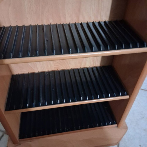 CD and DVD rack shelf used