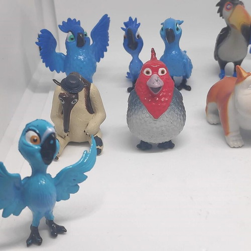 Rio 2 collectible figures set of 12, like new