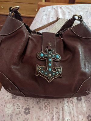 Moschino δερμάτινη τσάντα καφέ από γνήσιο δέρμα