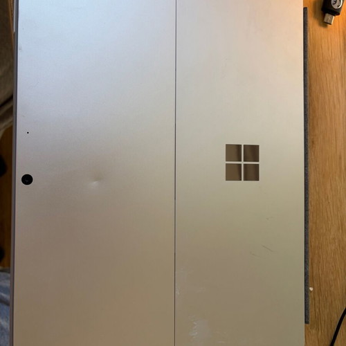 Microsoft Surface Pro 9 13" tablet used, 16GB, 1TB, i7-1255U, Win11 Home, with keyboard and docking station