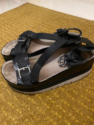 Ash flatforms size 38 used leather