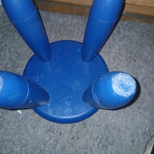Children's stool blue like new