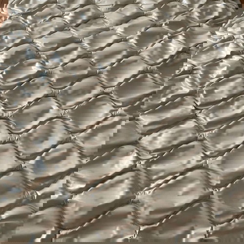 Νοσοκομειακό ηλεκτρικό κρεβάτι και αμαξίδιο μπάνιου σαν καινούργιο