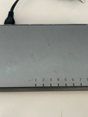 Switch δικτύου HP / 3Com 8 θυρών μεταχειρισμένο 10/100 Mbps 3CFSU08