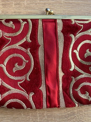 Vintage Bonwit Teller clutch bag wallet like new, red