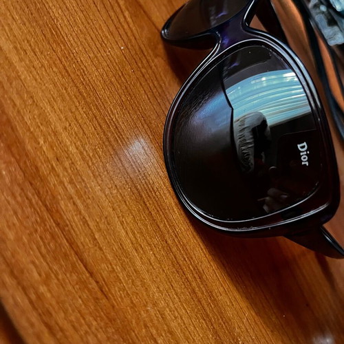 Dior sunglasses like new