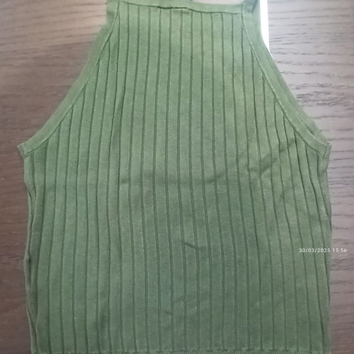 Women’s green H&M tank top used, size S