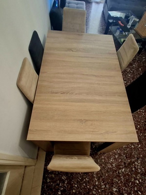 Dining table with 6 chairs, like new