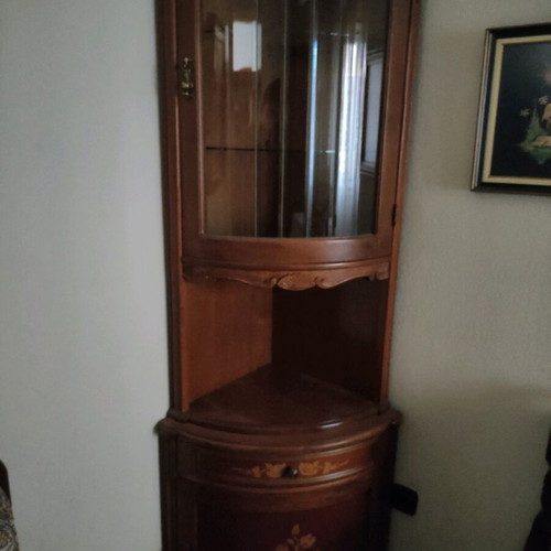 Vintage corner living room showcase like new