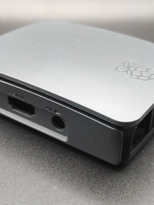 Raspberry Pi Model B Case like new