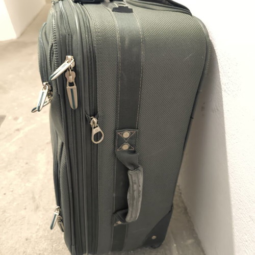 Samsonite Cabin Suitcase like new, fabric, khaki color