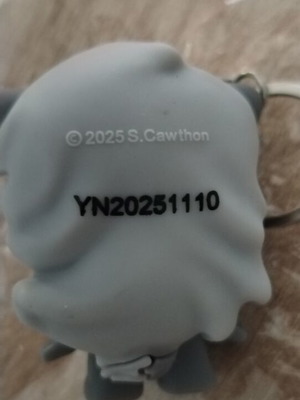 Five Nights at Freddy's Roxy Keychain new