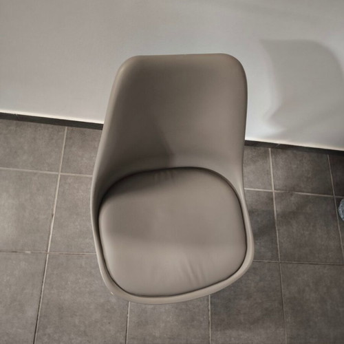 Chair gray comfortable, like new